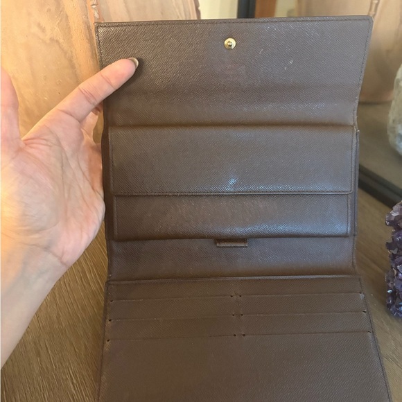 Louis Vuitton Damier Canvas Wallet - Picture 11 of 16